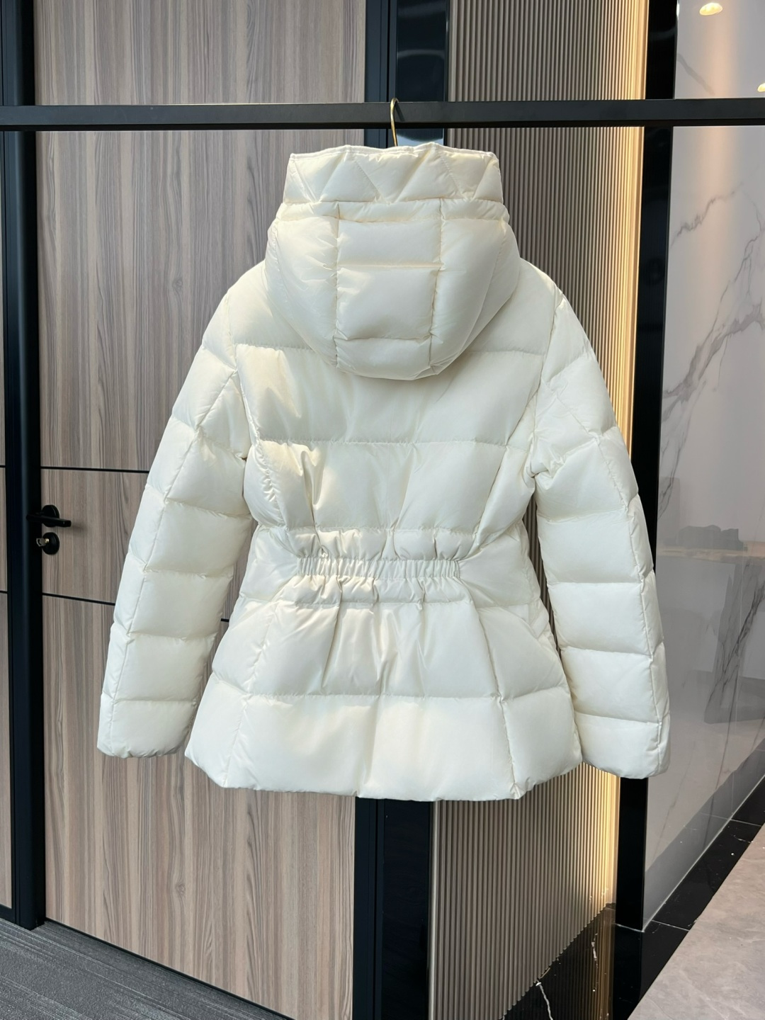 Moncler Avoce 몽클레어 몽클레르 여성 숏패딩 점퍼 의류