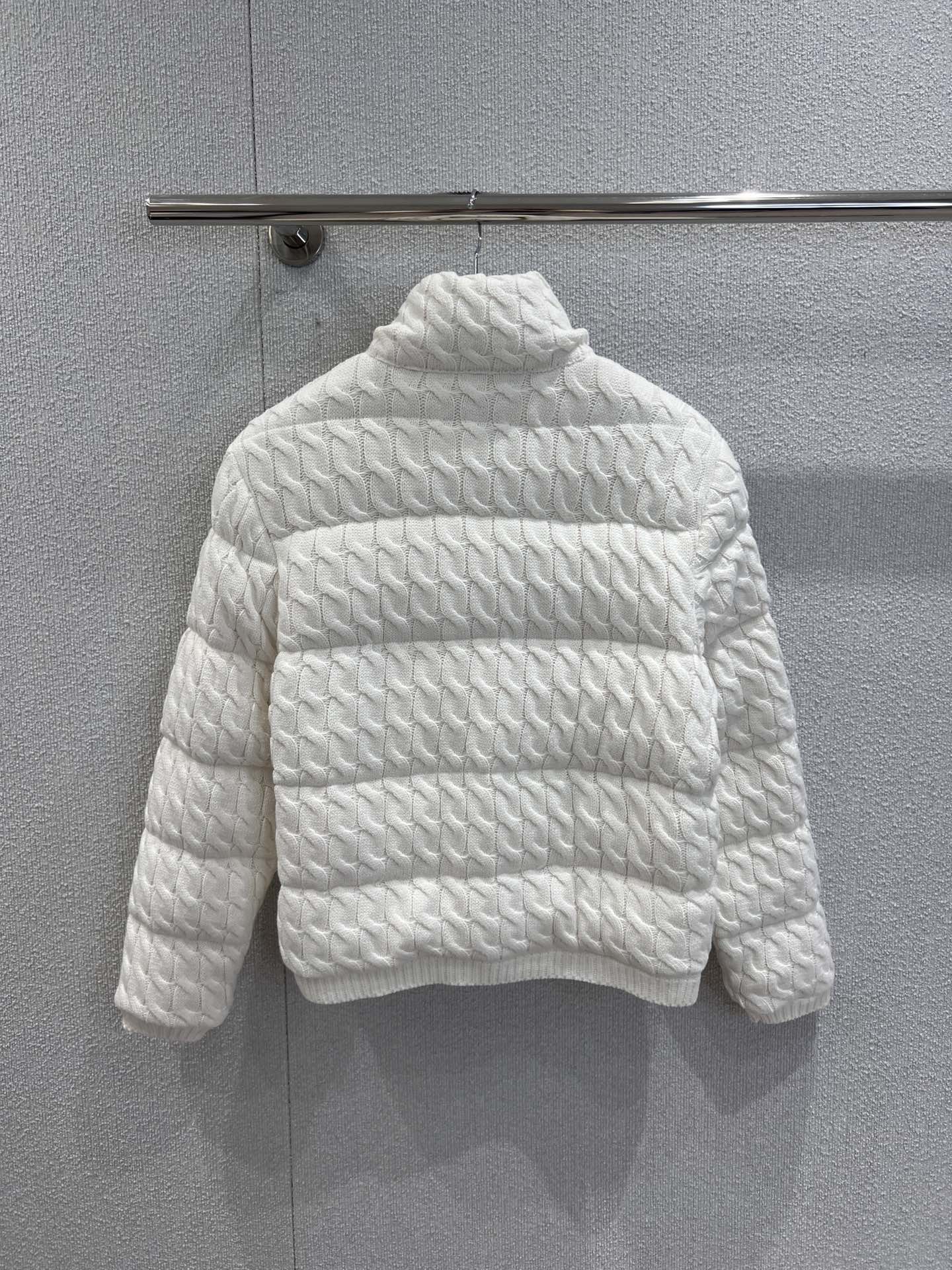 Moncler 몽클레어 몽클레르 하이넥 니트 패치 다운 자켓 점퍼 패딩 의류