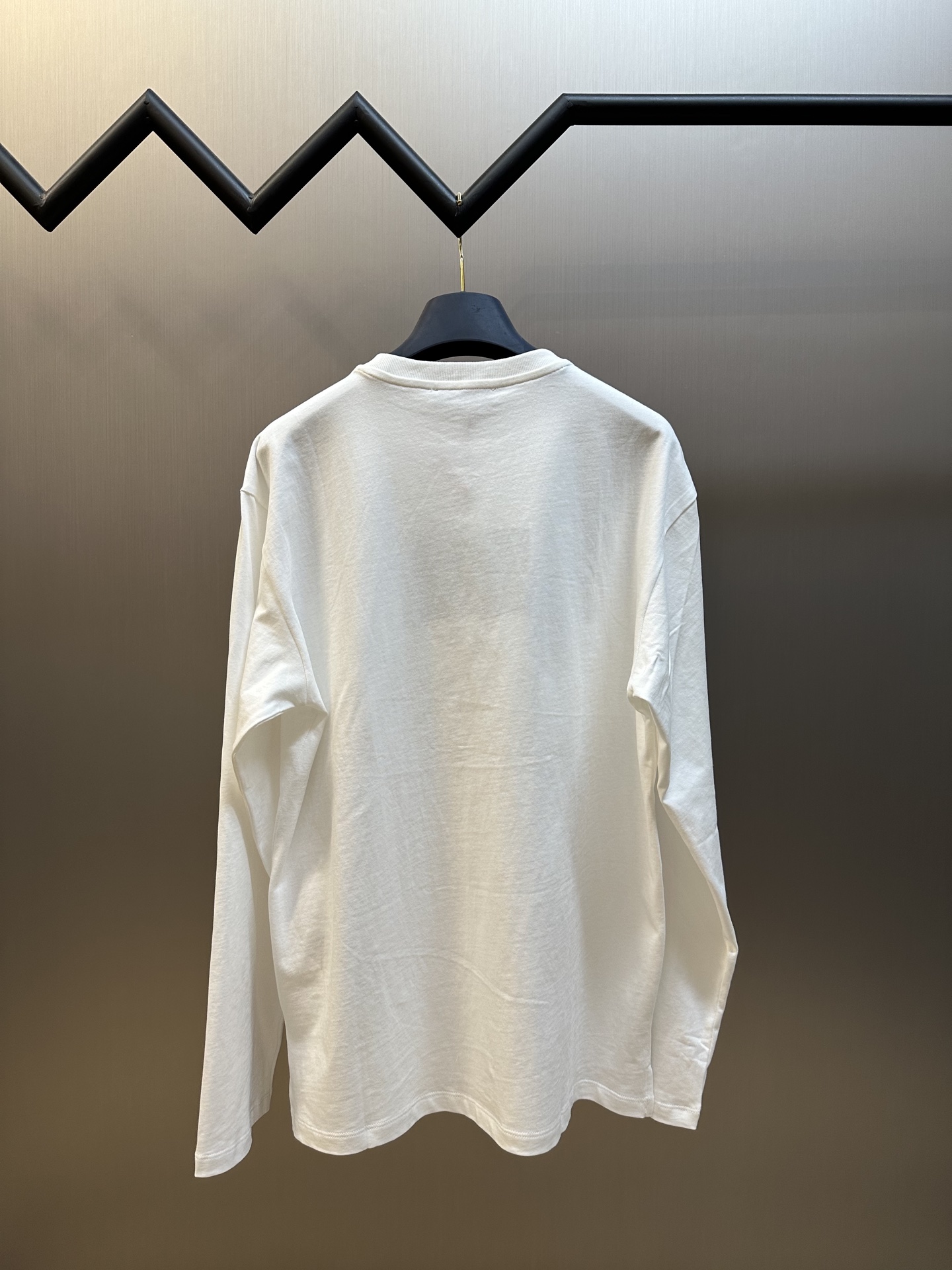 Prada 프라다 삼각 로고 포켓 긴팔 티셔츠 의류