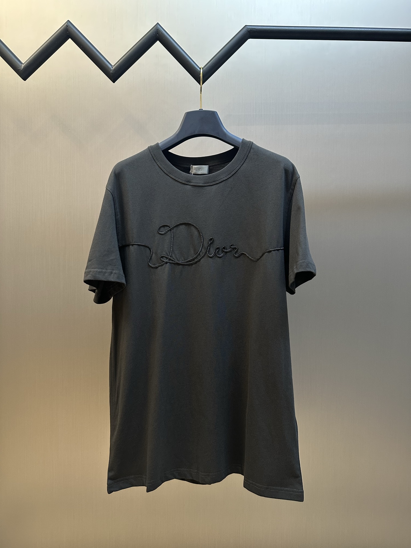 Dior CD 디올 리본 자수 라운드넥 반팔 티셔츠 의류