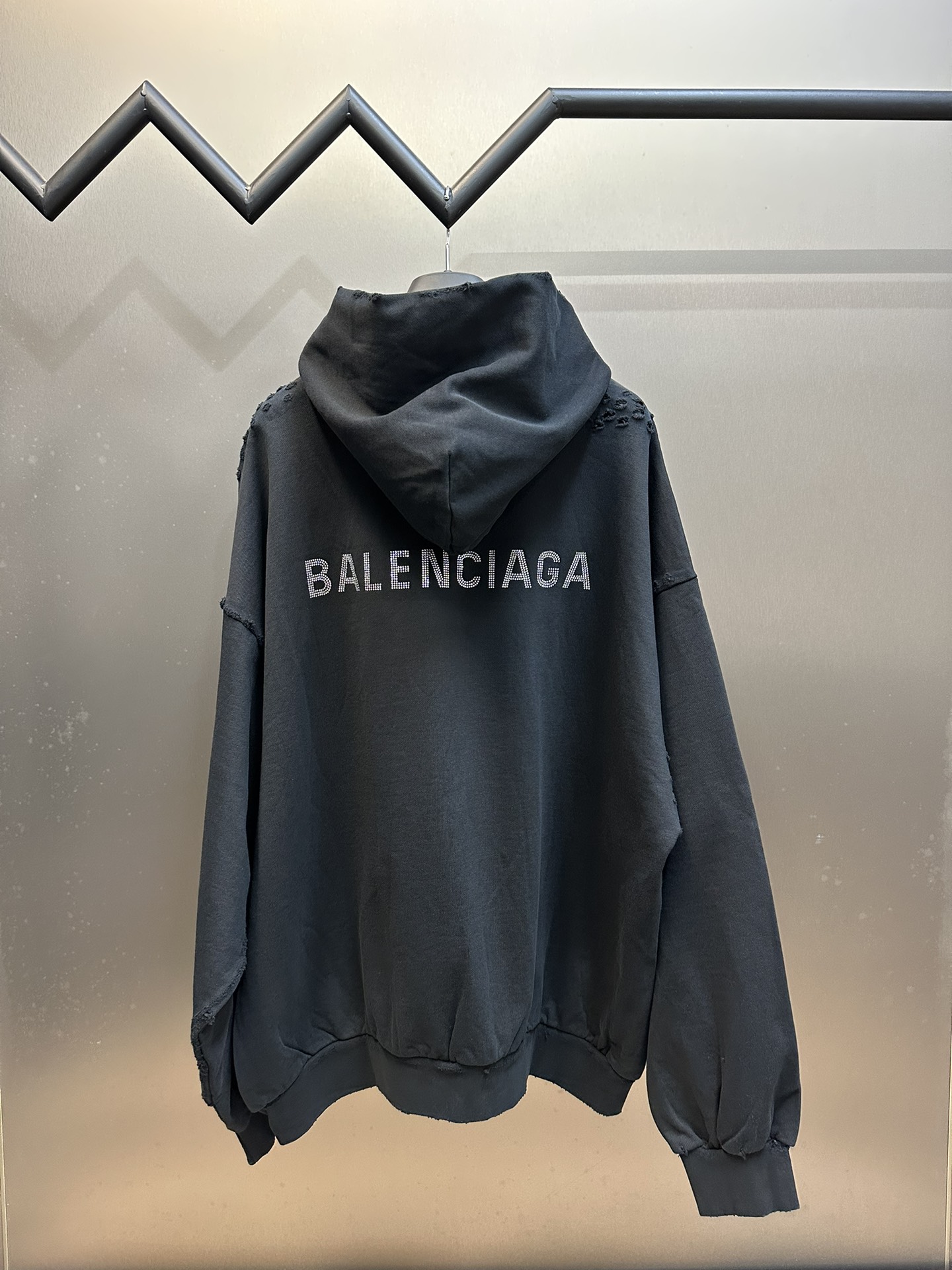 Balenciaga 발렌시아가 스톤 장식 디스트로이 후드티 맨투맨 티셔츠 의류