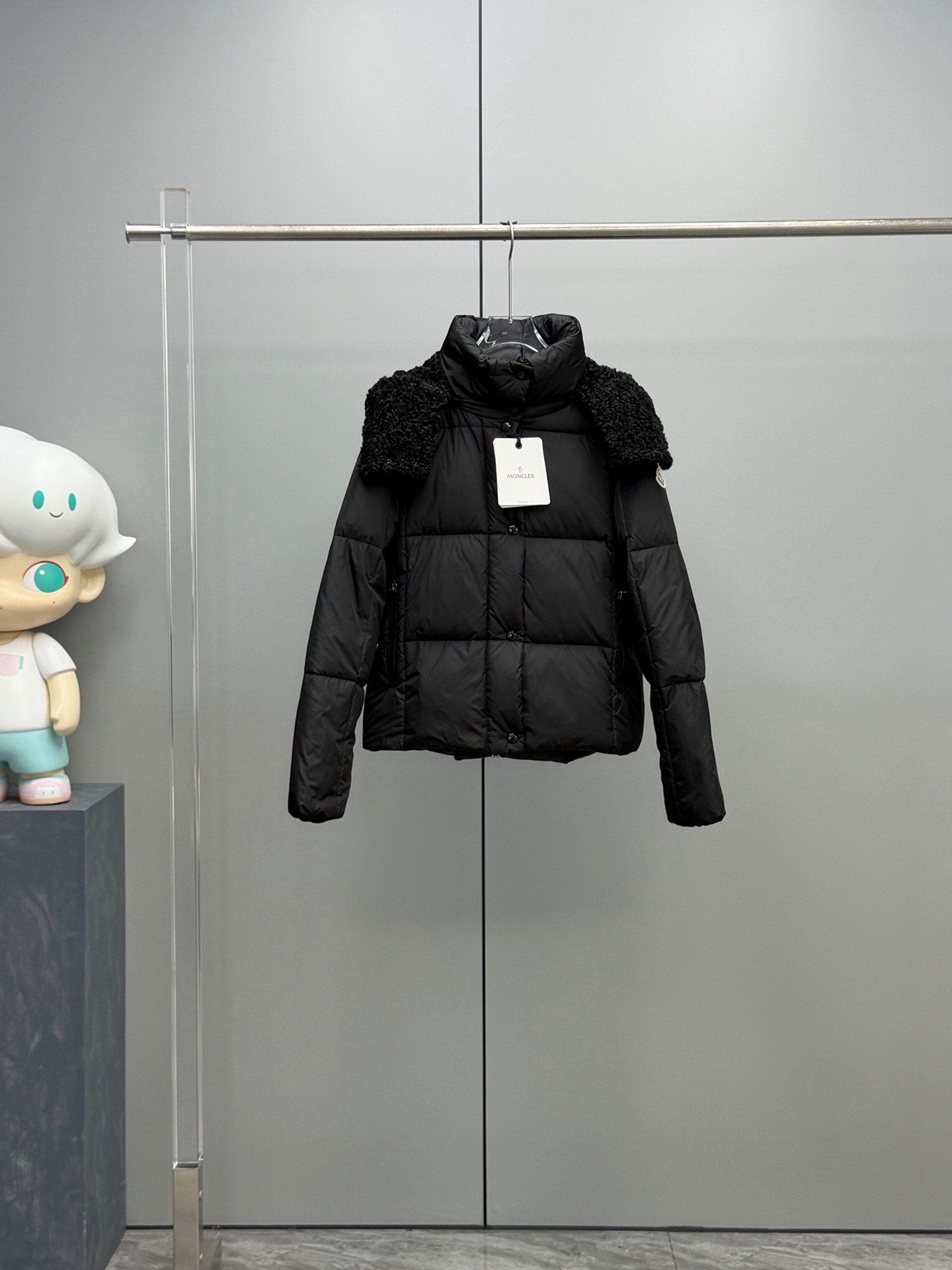 MONCLER Castelnou 몽클레어 몽클레르 배색 테디 후드 숏 패딩 점퍼 의류