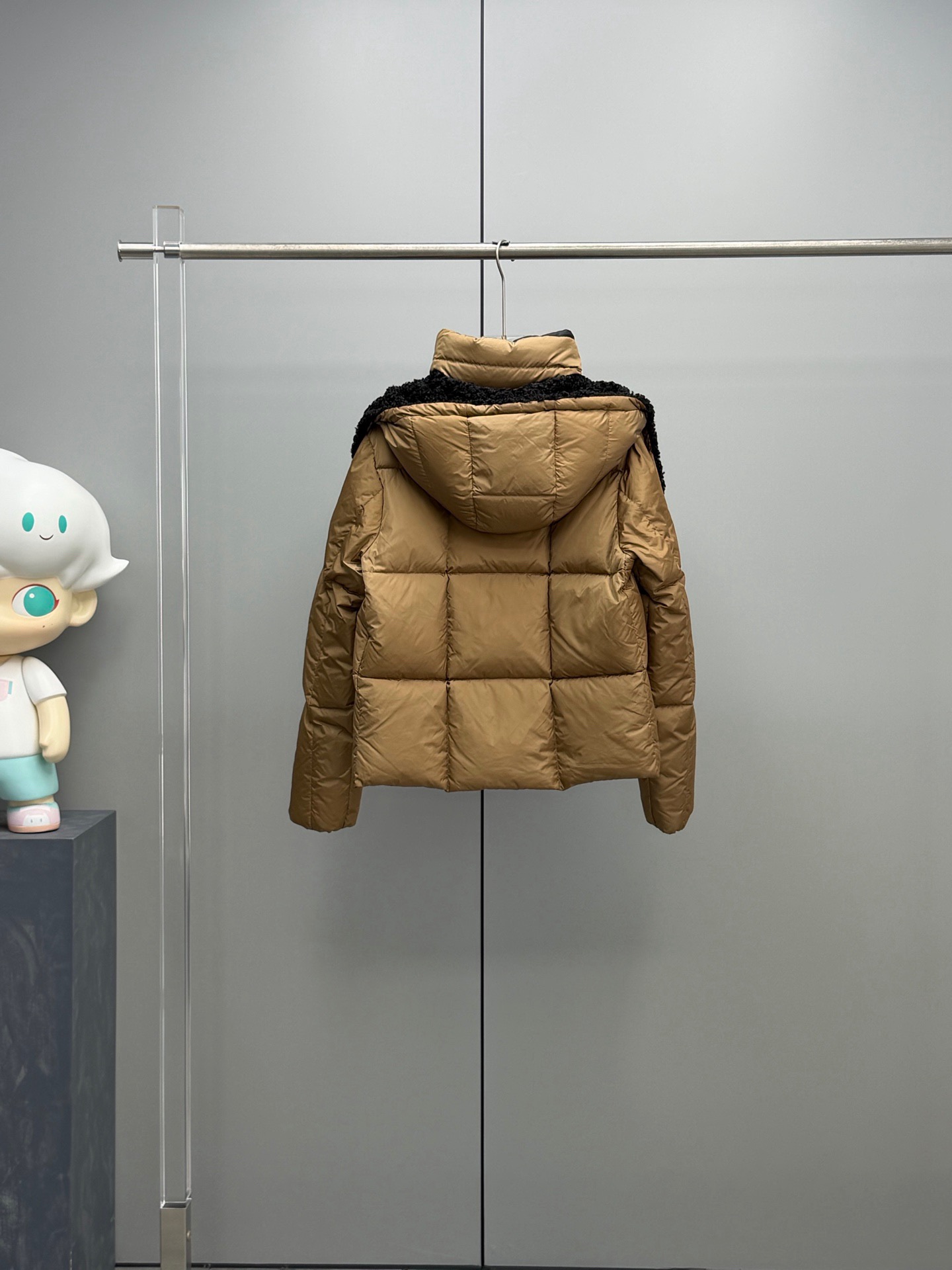 MONCLER Castelnou 몽클레어 몽클레르 배색 테디 후드 숏 패딩 점퍼 의류