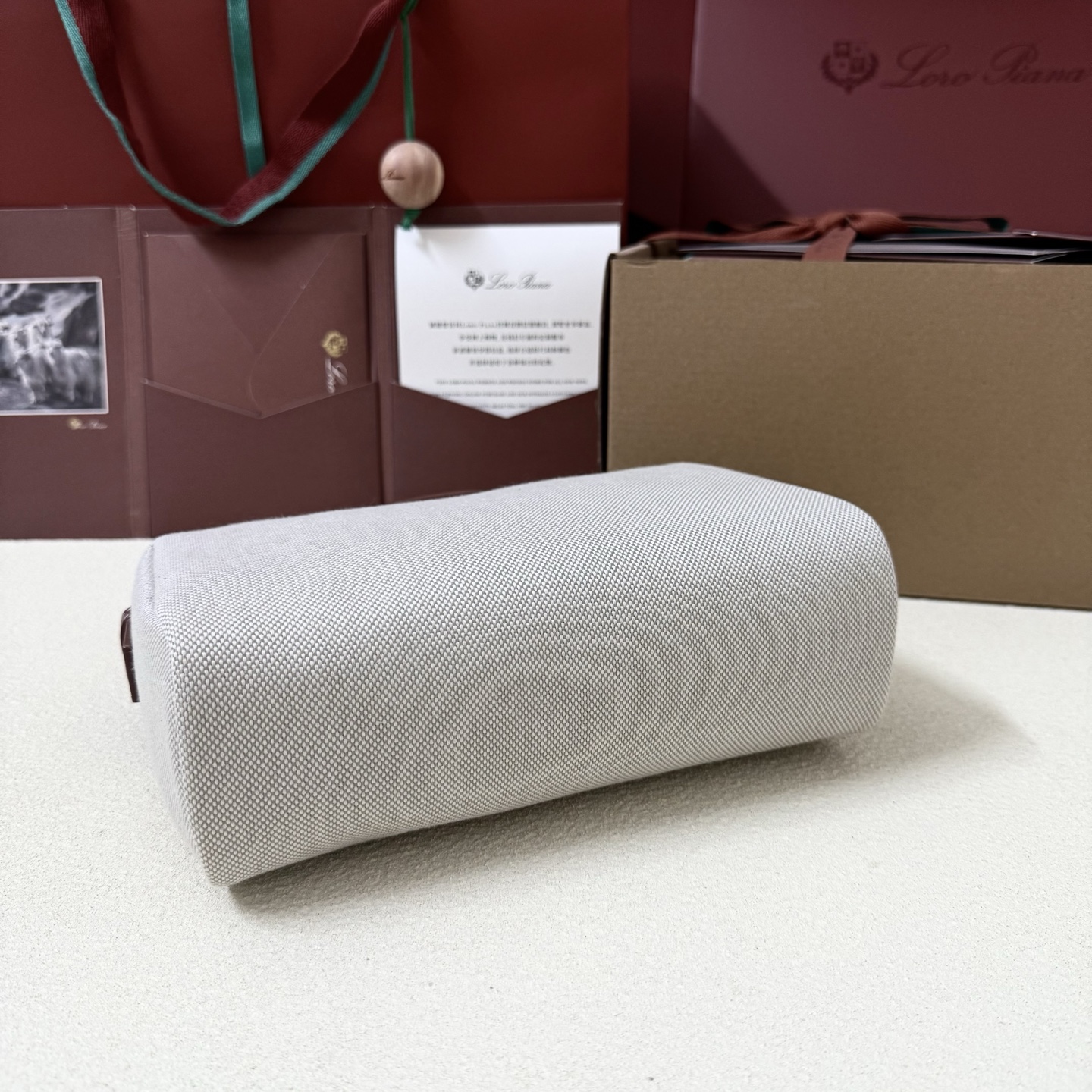 Loro Piana Travel 로로 피아나 클러치 가방 – 초콜릿 블루 스트라이프