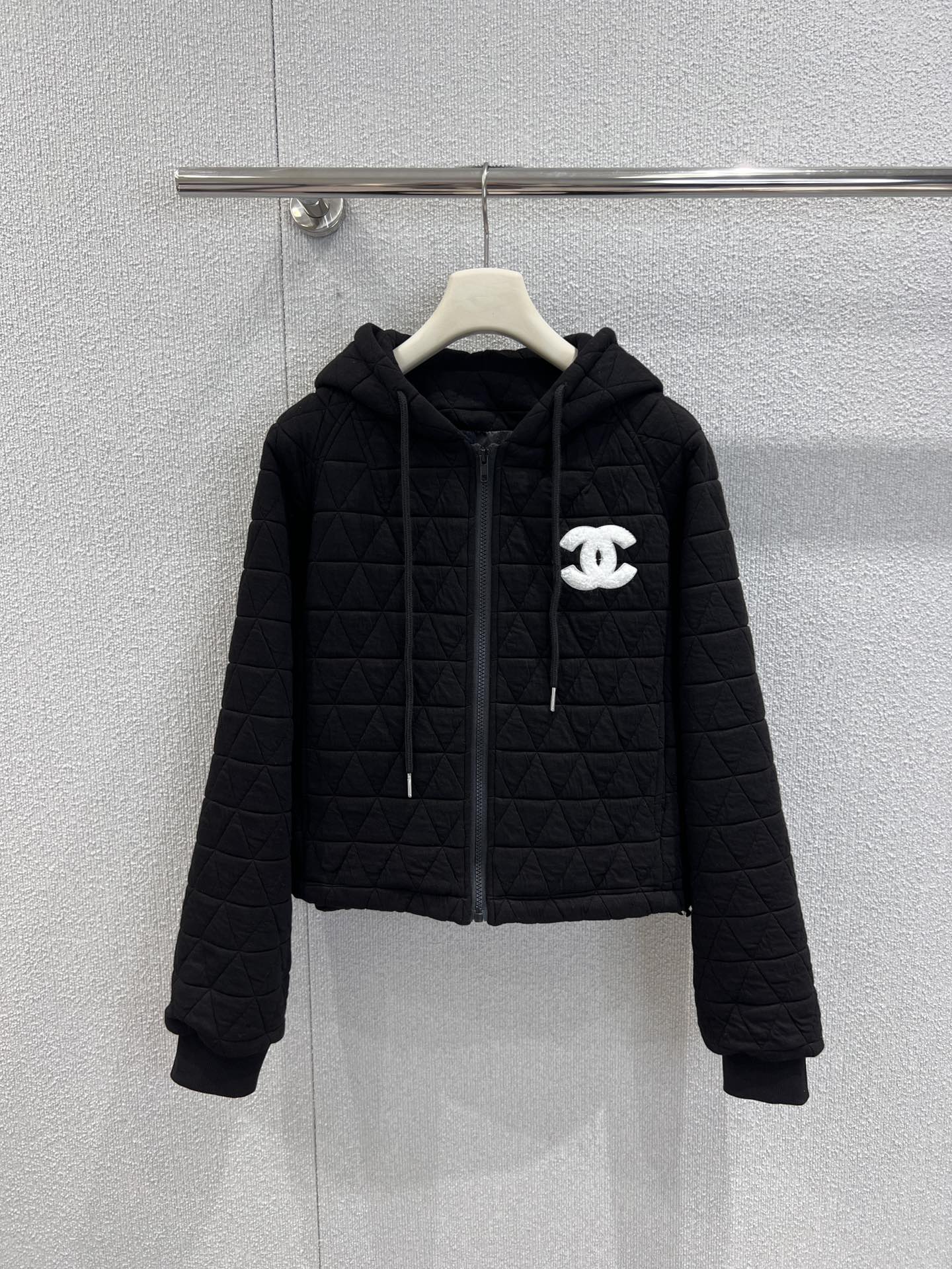 Chanel 샤넬 클래식 퀼팅 후드 집업 자켓 + 팬츠 바지 세트 셋업 의류