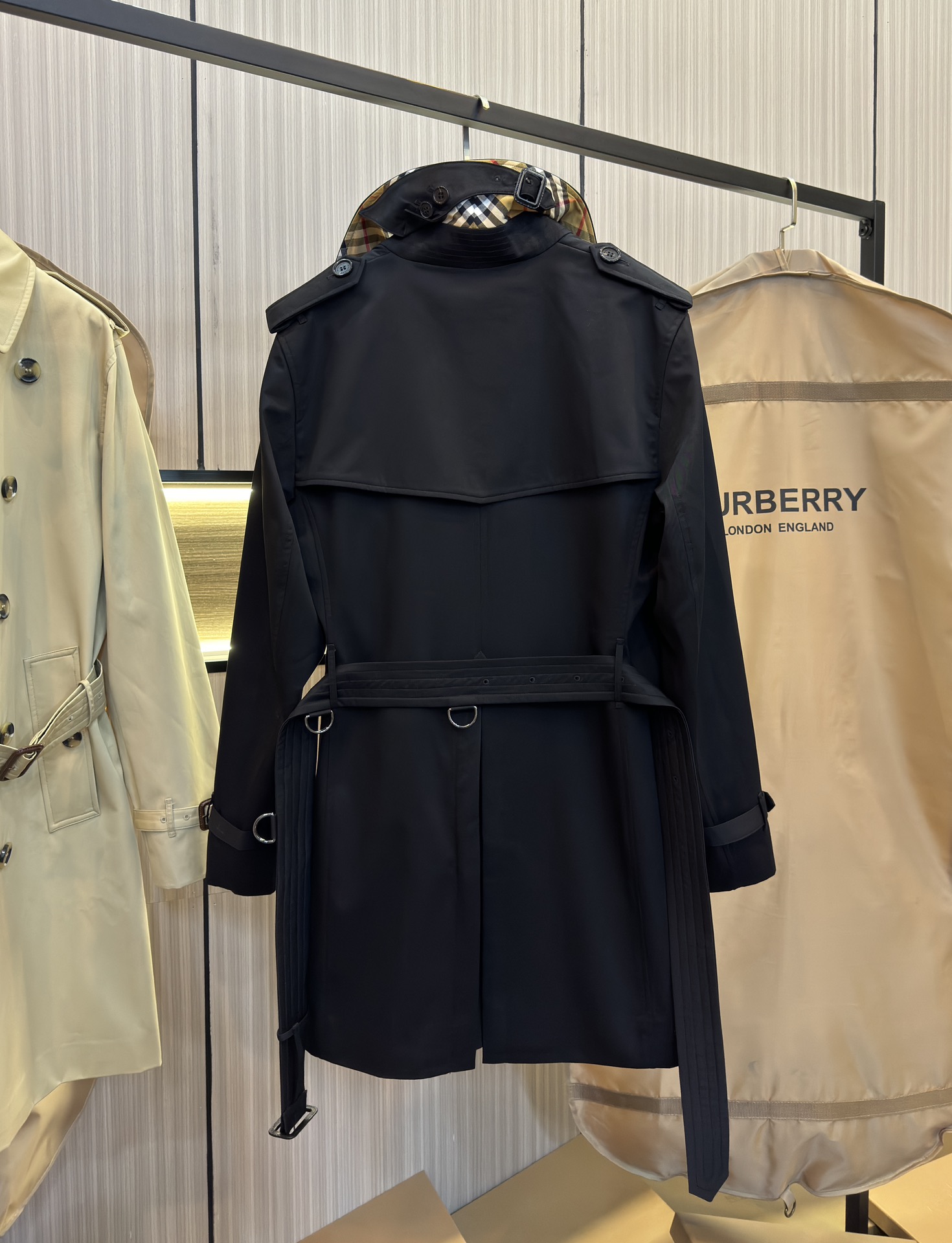 Burberry 버버리 켄싱턴 남성 단추형 숏 트렌치코트 의류