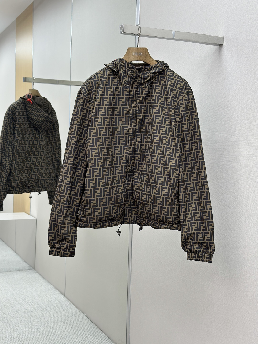 Fendi 펜디 클래식 양면 후드 집업 바람막이 자켓 재킷 의류