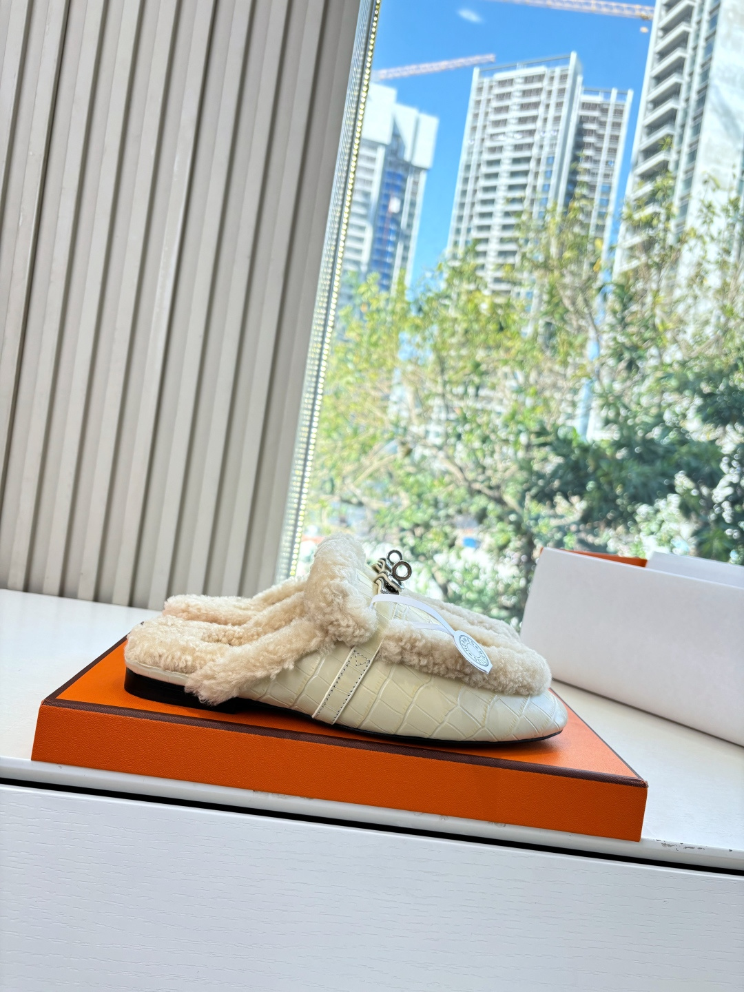 Hermes 에르메스 테디 퍼 슬리퍼 신발