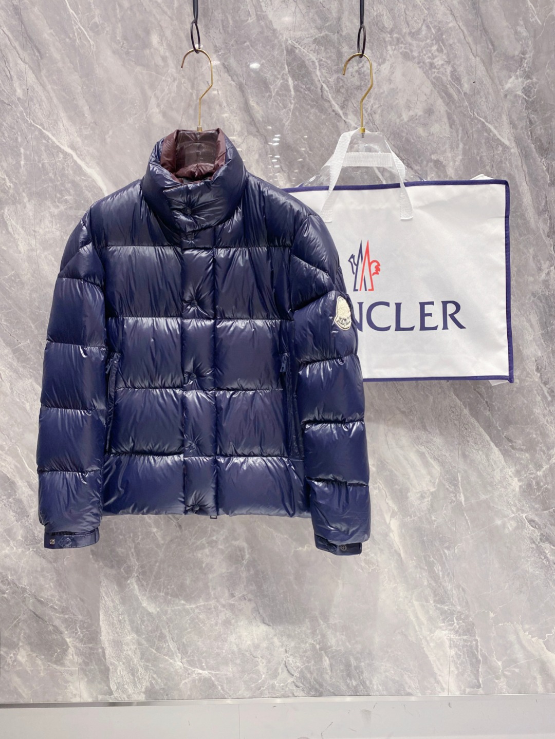 Moncler 몽클레어 몽클레르 고급 다운 패딩 점퍼 의류