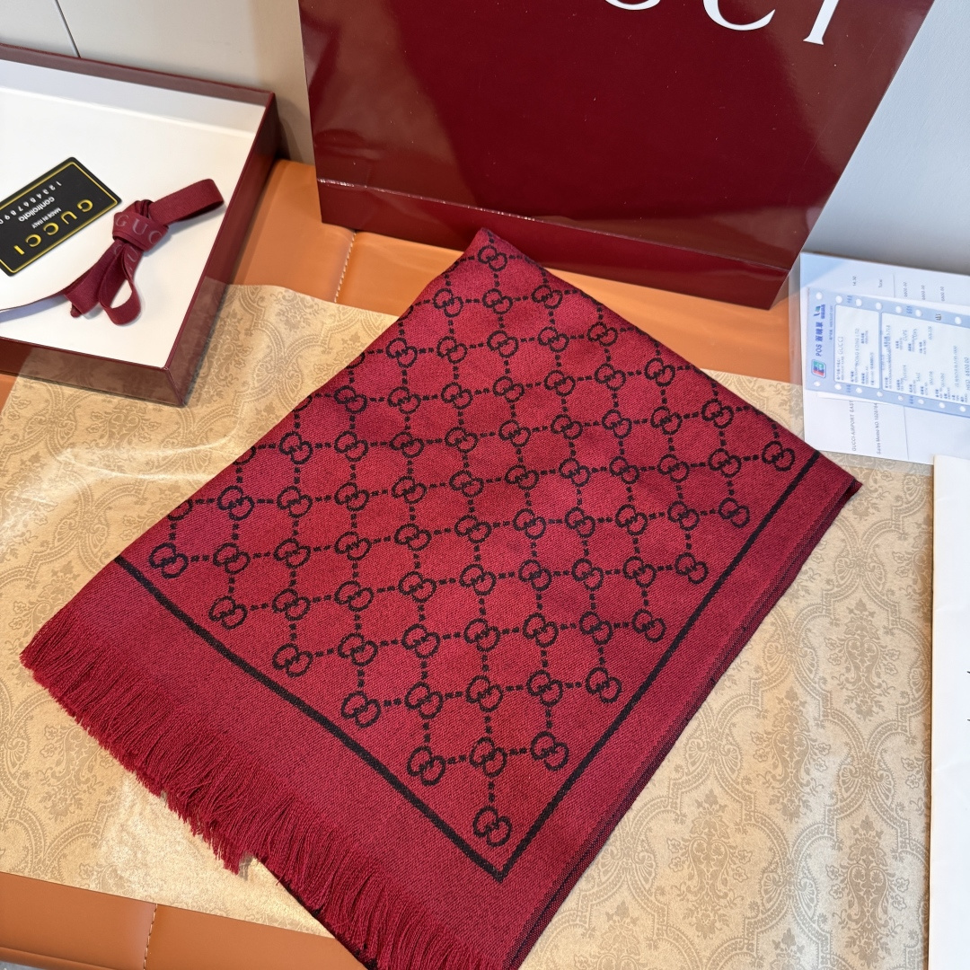 GUCCI 구찌 양모 머플러 목도리