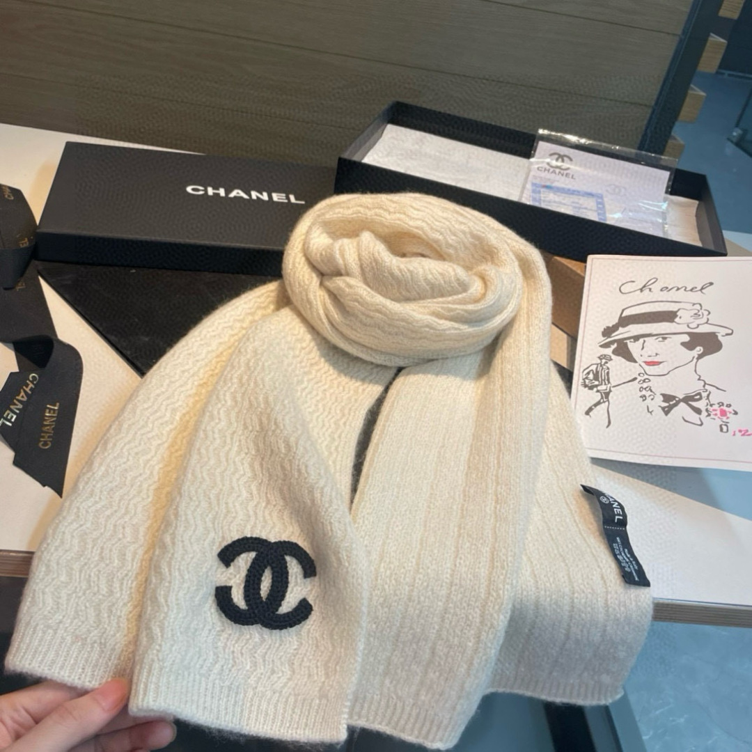 Chanel 샤넬 자수 니트 머플러 목도리