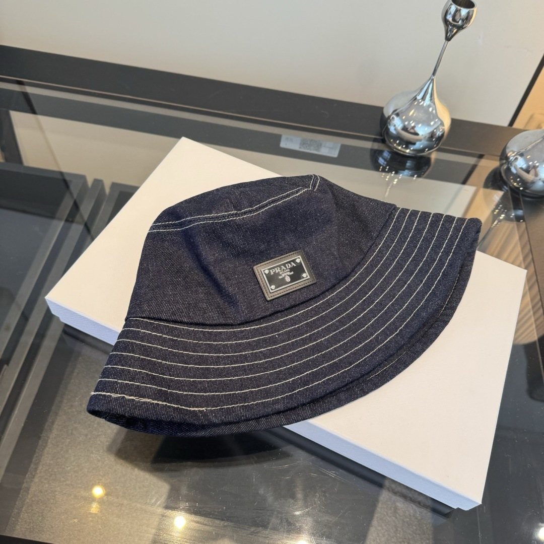 Prada 프라다 버킷햇 모자