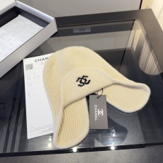 Chanel 샤넬 니트 비니 & 귀달이 모자