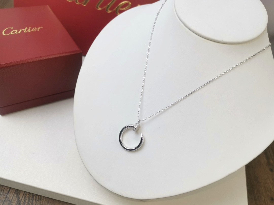 Cartier 까르띠에 풀다이아 못 모티브 목걸이 악세사리