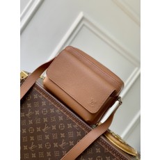 LV 루이비통 M25981 Boarding 메신저백 크로스백 가방