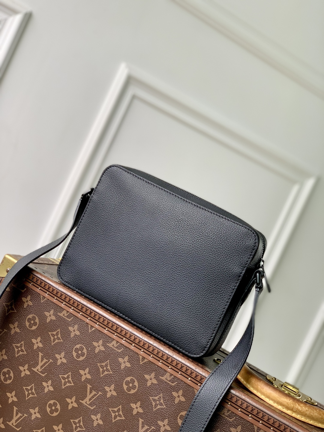 LV 루이비통 M15265 Boarding 메신저백 크로스백 가방