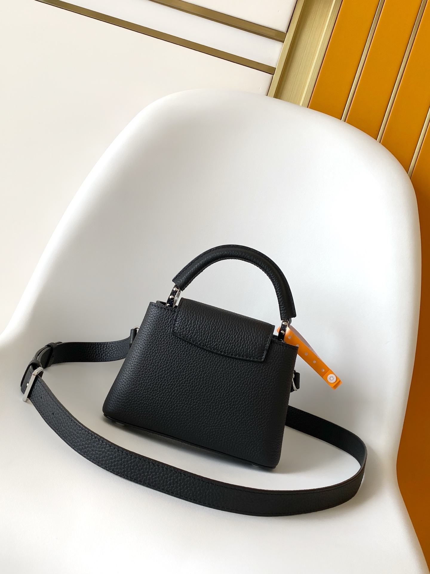 LV Capucines Mini - Handbags 루이비통  카퓌신 미니 핸드백 숄더백 토트백 가방