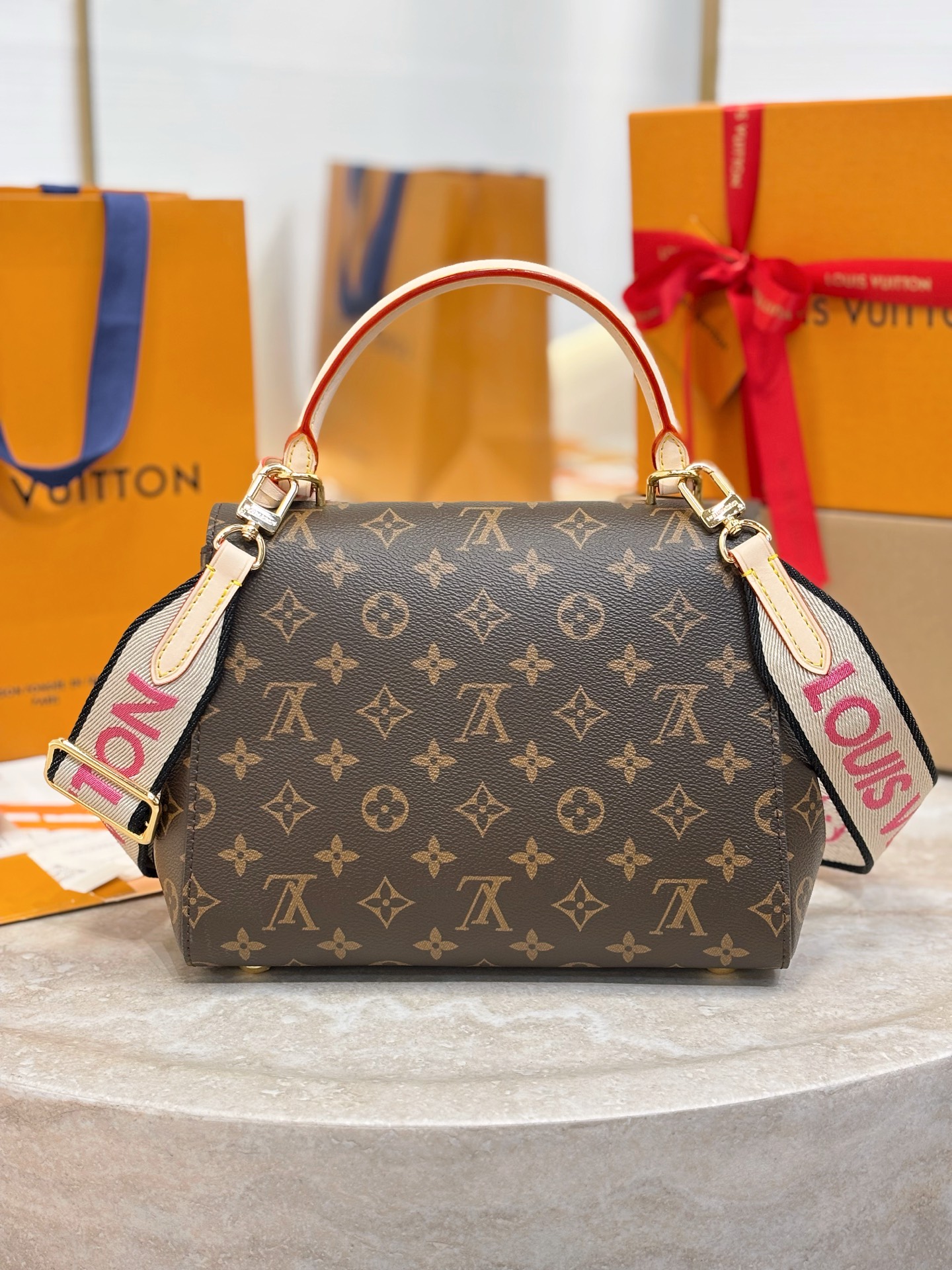 LV M13041 Cluny BB 루이비통 핸드백 토트백 숄더백 가방