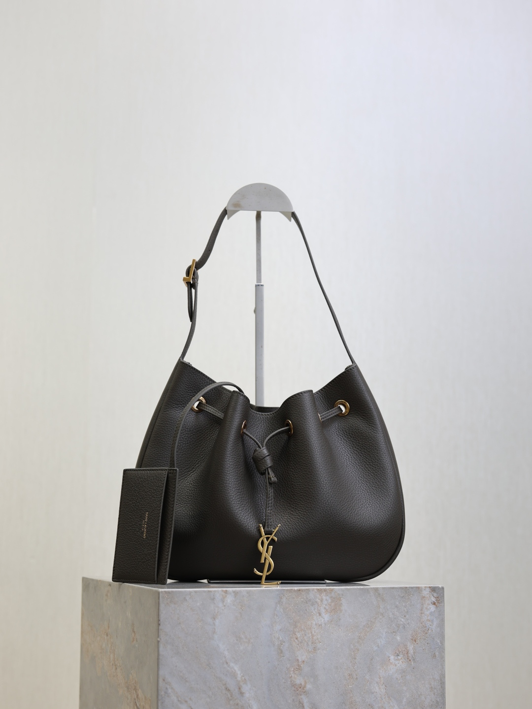 YSL PARIS VII 생로랑 그레인 가죽 스몰 HOBO 핸드백 가방