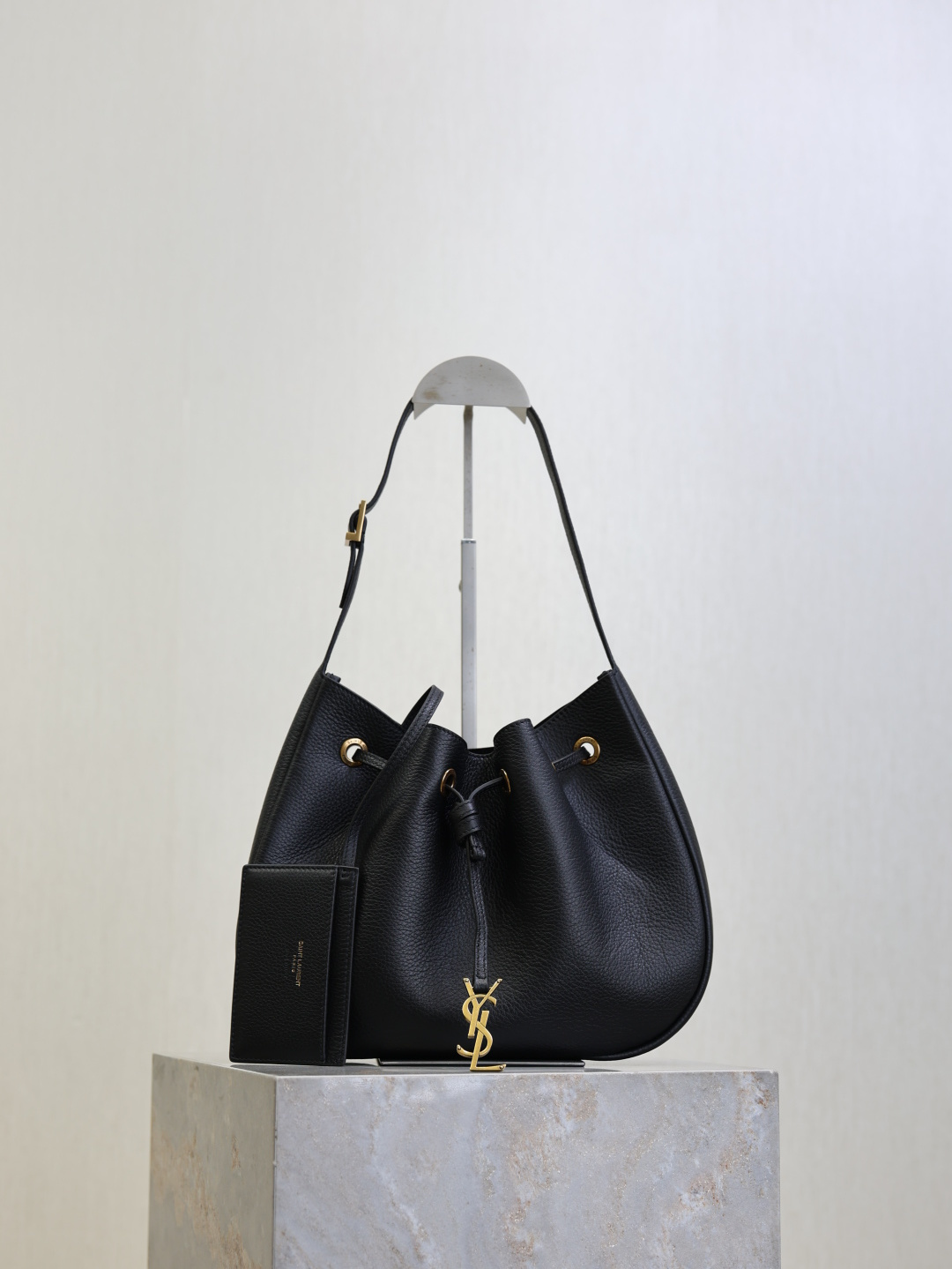 YSL PARIS VII 생로랑 그레인 가죽 스몰 HOBO 핸드백 가방