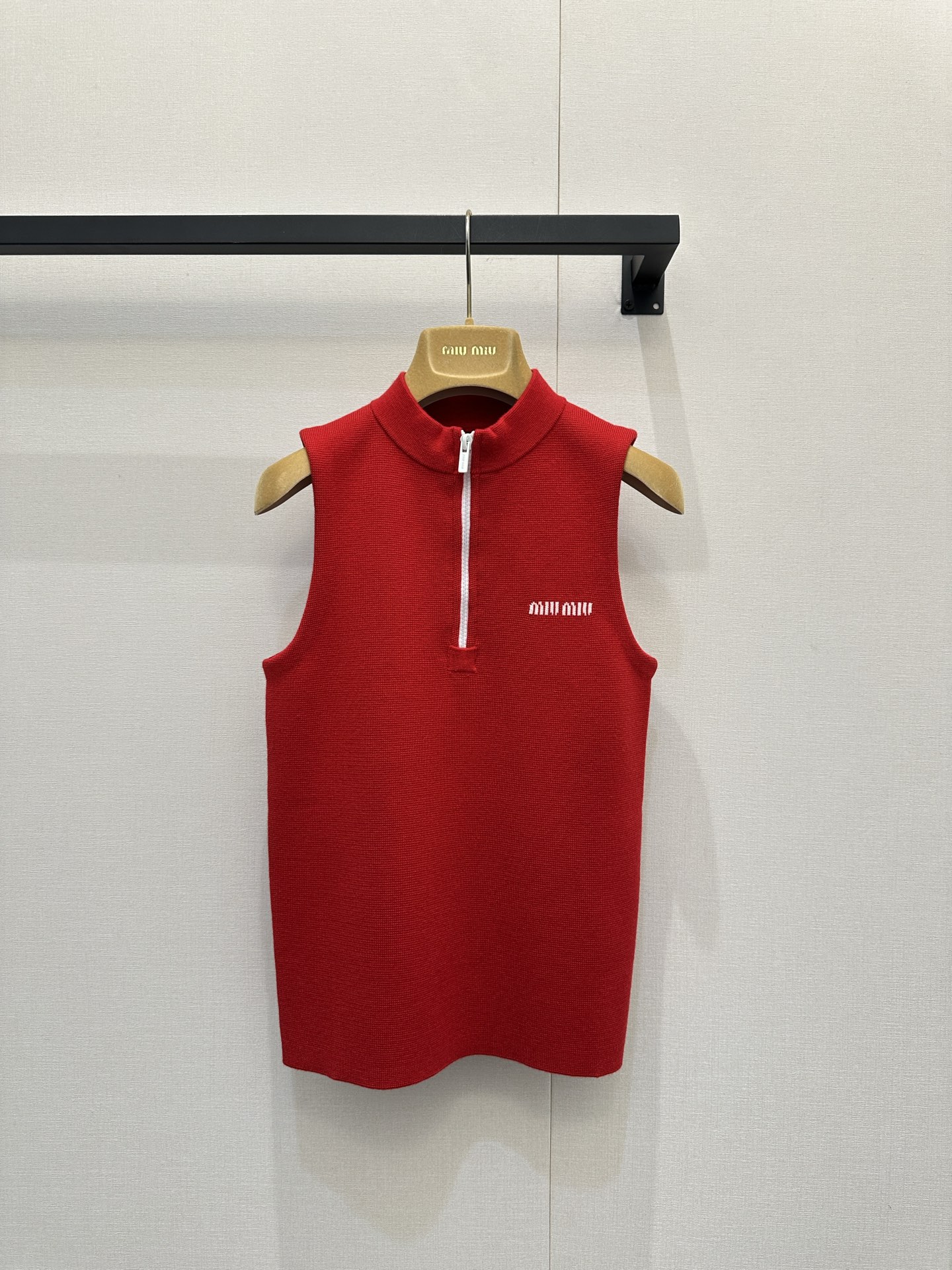 MiuMiu 미우미우 컬러 블록 로고 하프 지퍼 베스트 조끼 의류