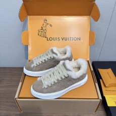 LV 루이비통 Time Out (타임 아웃) 퍼 스니커즈 신발