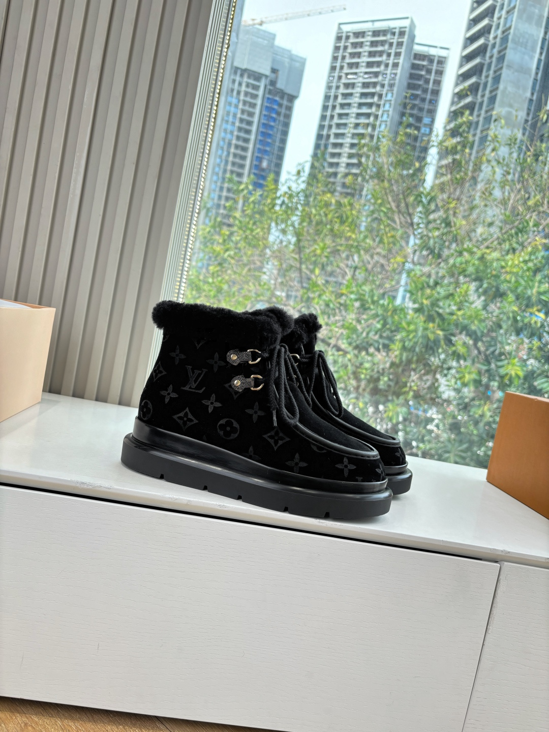 Louis Vuitton LV  루이비통 Archlight 스케이트 부츠/스노우 부츠 신발