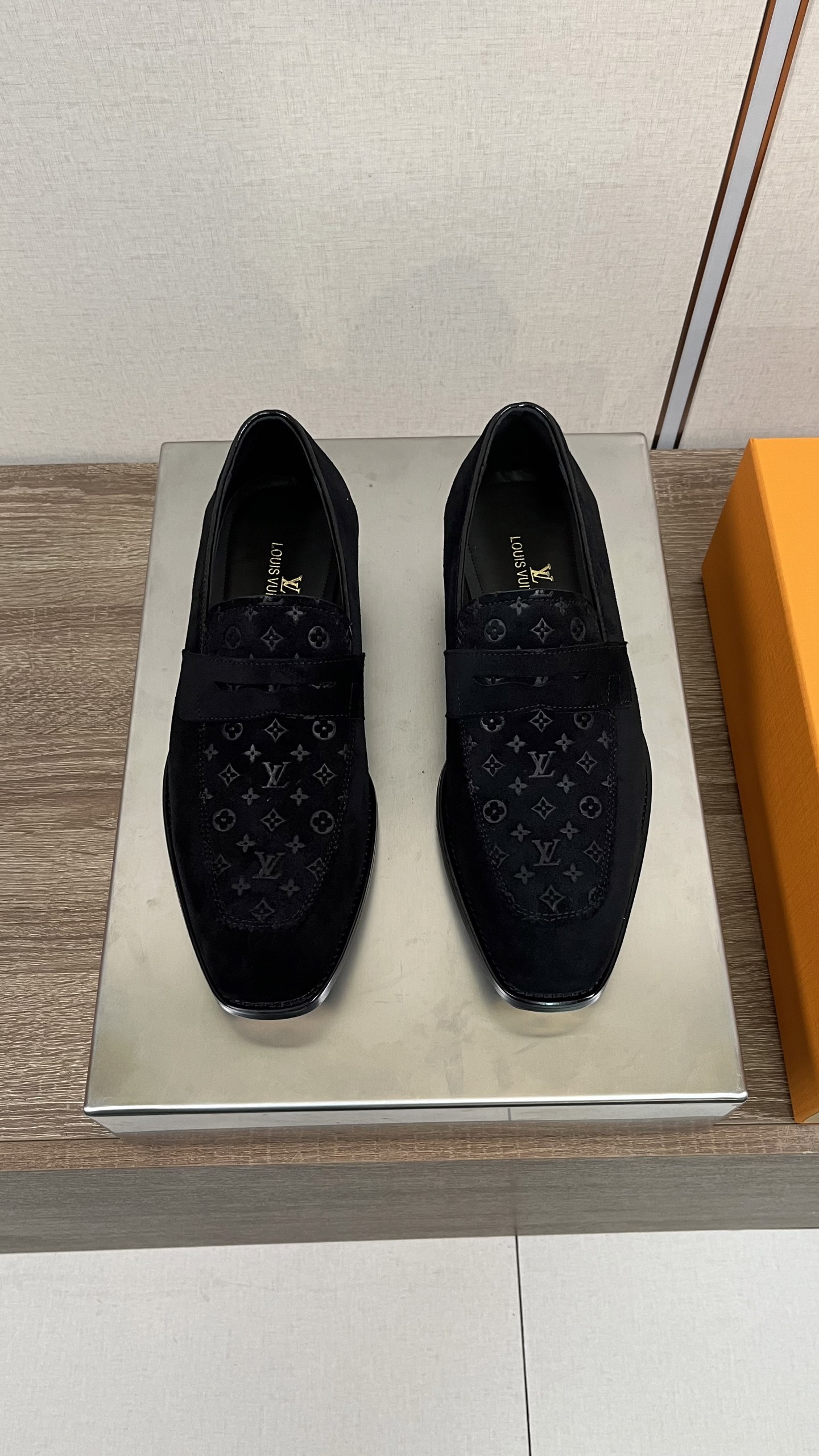 Louis Vuitton LV 루이비통 남성 비즈니스 캐주얼 가죽 구두 신발