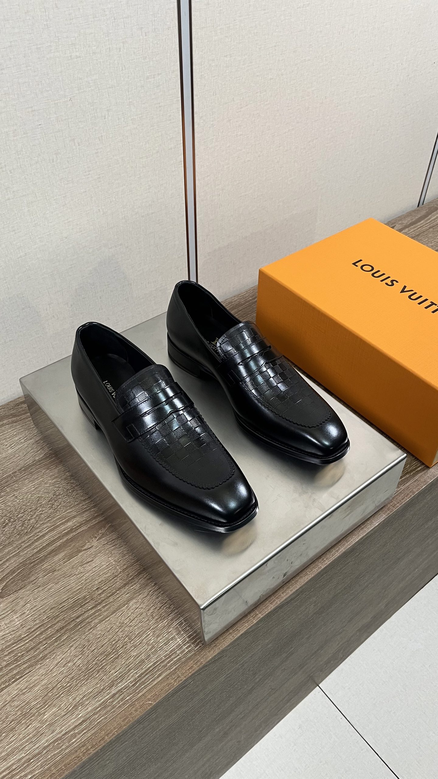 Louis Vuitton LV 루이비통 남성 비즈니스 캐주얼 가죽 구두 신발