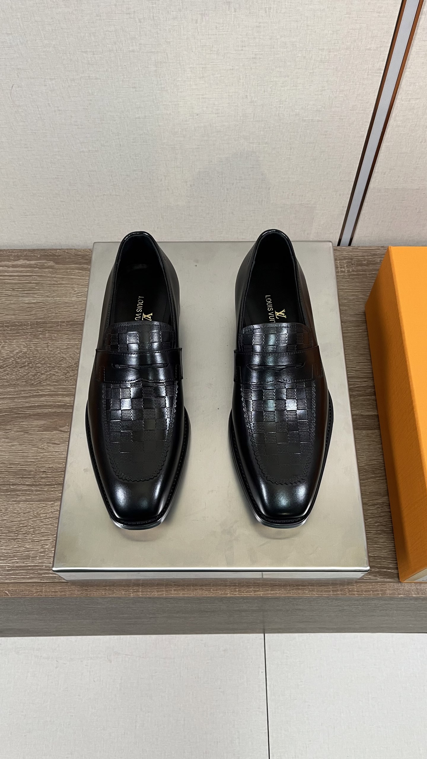 Louis Vuitton LV 루이비통 남성 비즈니스 캐주얼 가죽 구두 신발