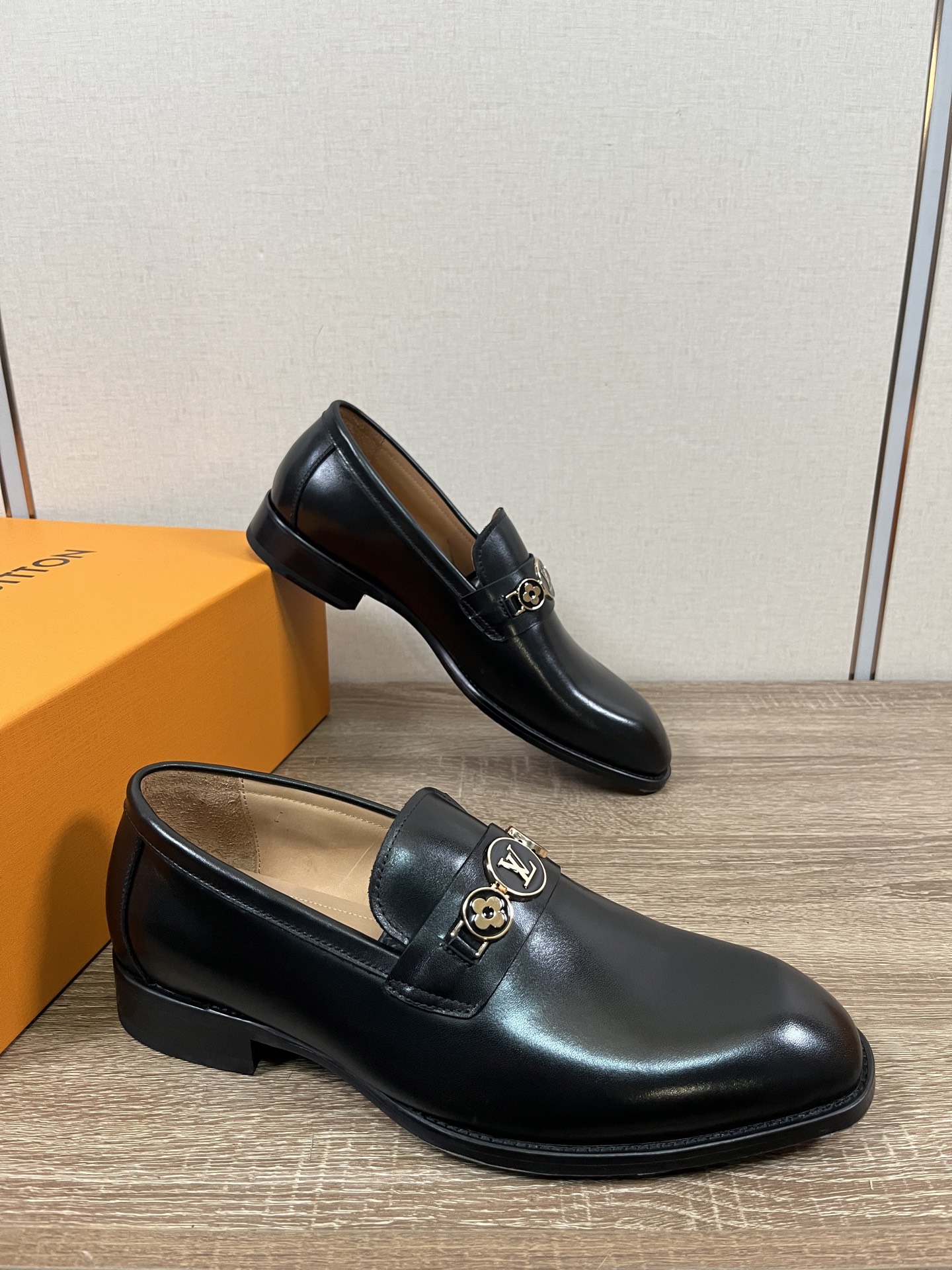 Louis Vuitton LV 루이비통 남성 비즈니스 캐주얼 가죽 구두 신발