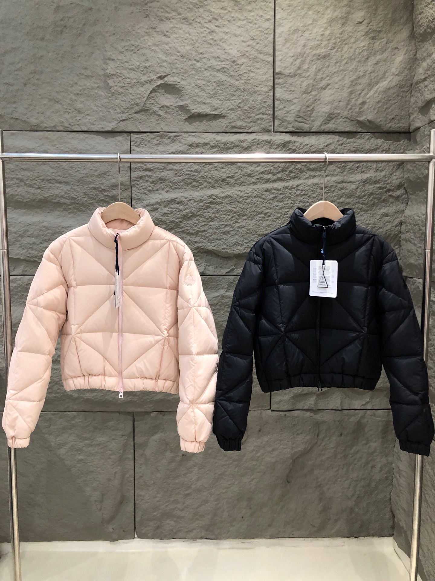 MONCLER Anafi 몽클레어 몽클레르 여성 숏 다운 자켓 패딩 점퍼 의류