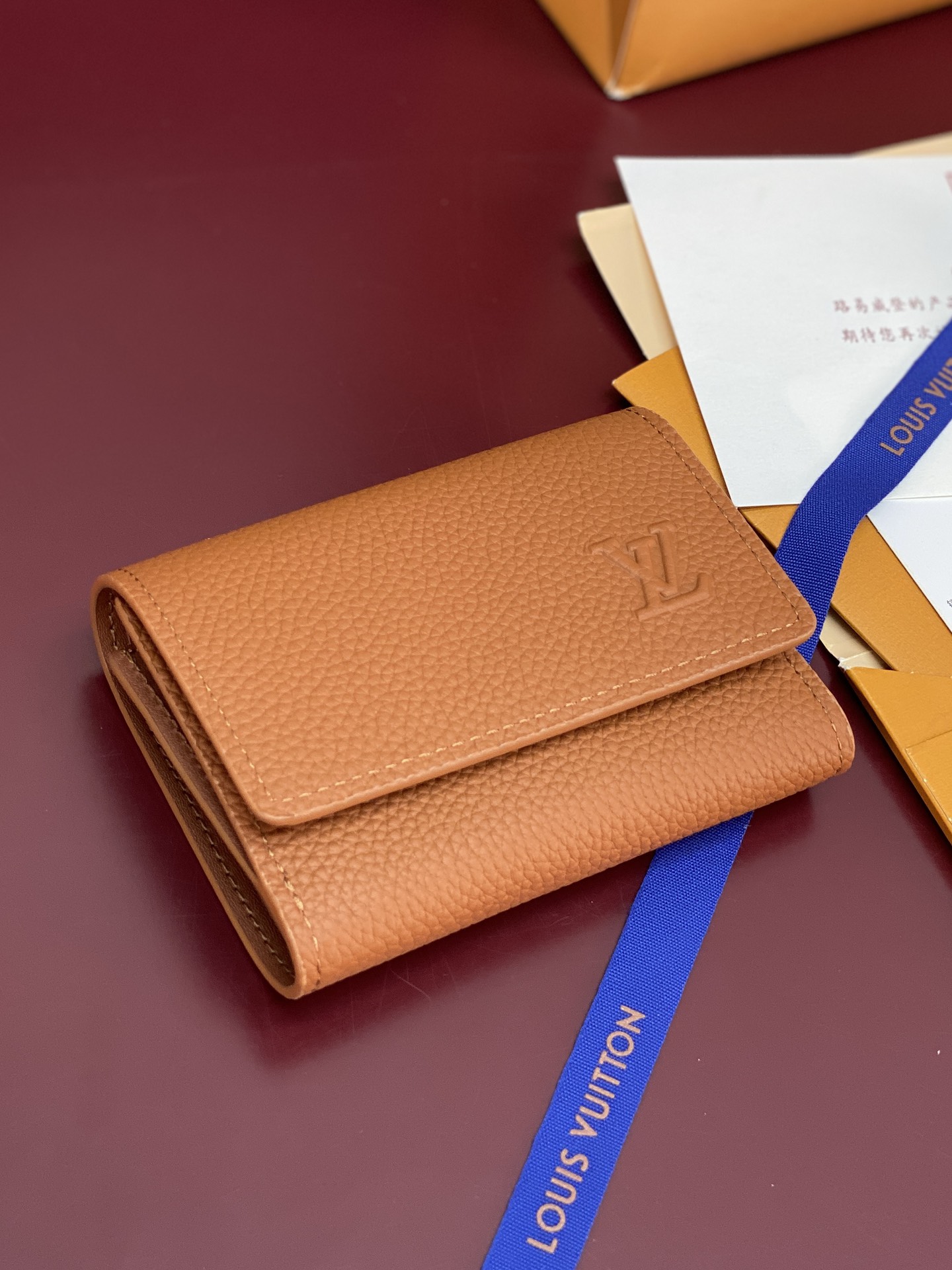 LV 루이비통 M26250 3단 지갑