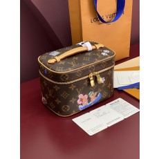 LV 루이비통 M26647 미니 파우치백 가방