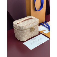 LV 루이비통 M15170 미니 파우치백 가방