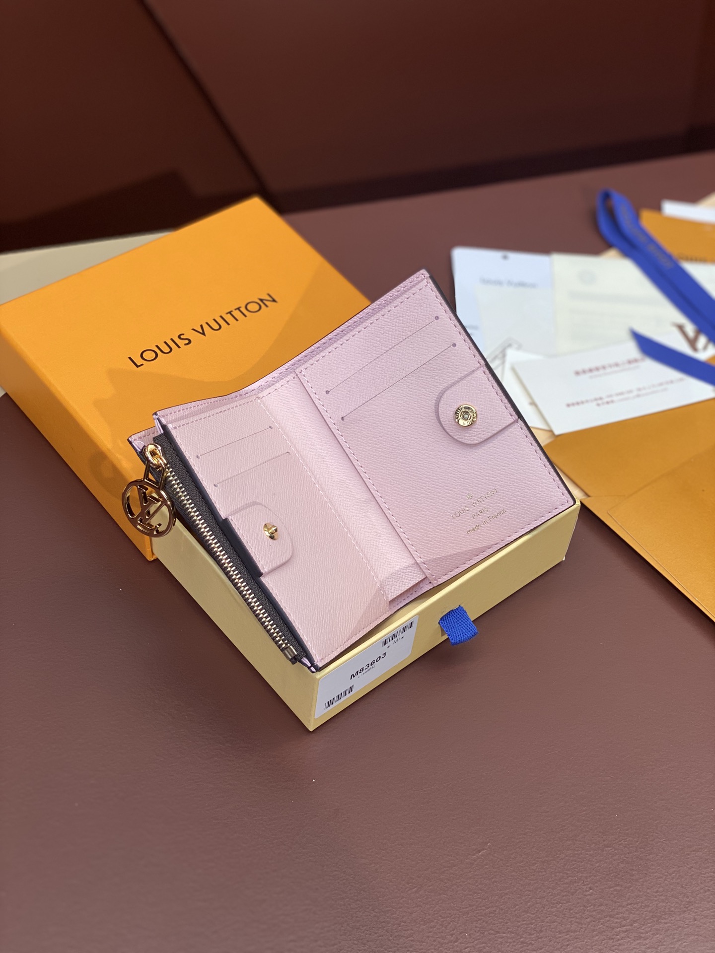 LV 루이비통 M83603 Portefeuil Lisa 카드 지갑 (핑크)