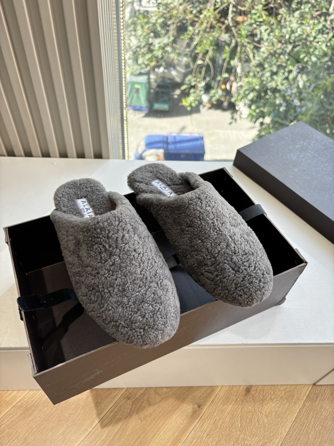 ALAIA 알라이아 양털 슈즈 신발