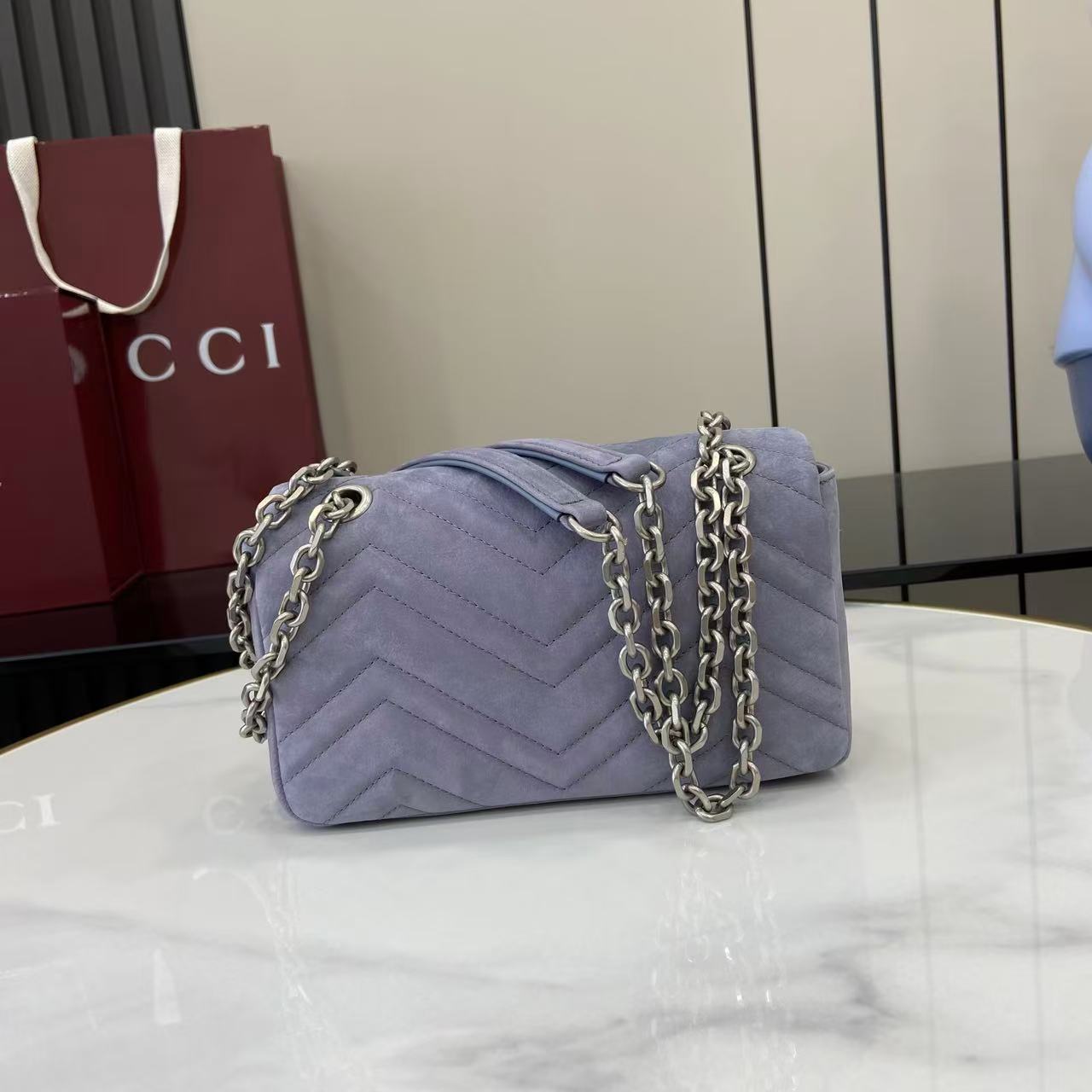 GUCCI 구찌 체인 핸드백 숄더백 가방 미디움