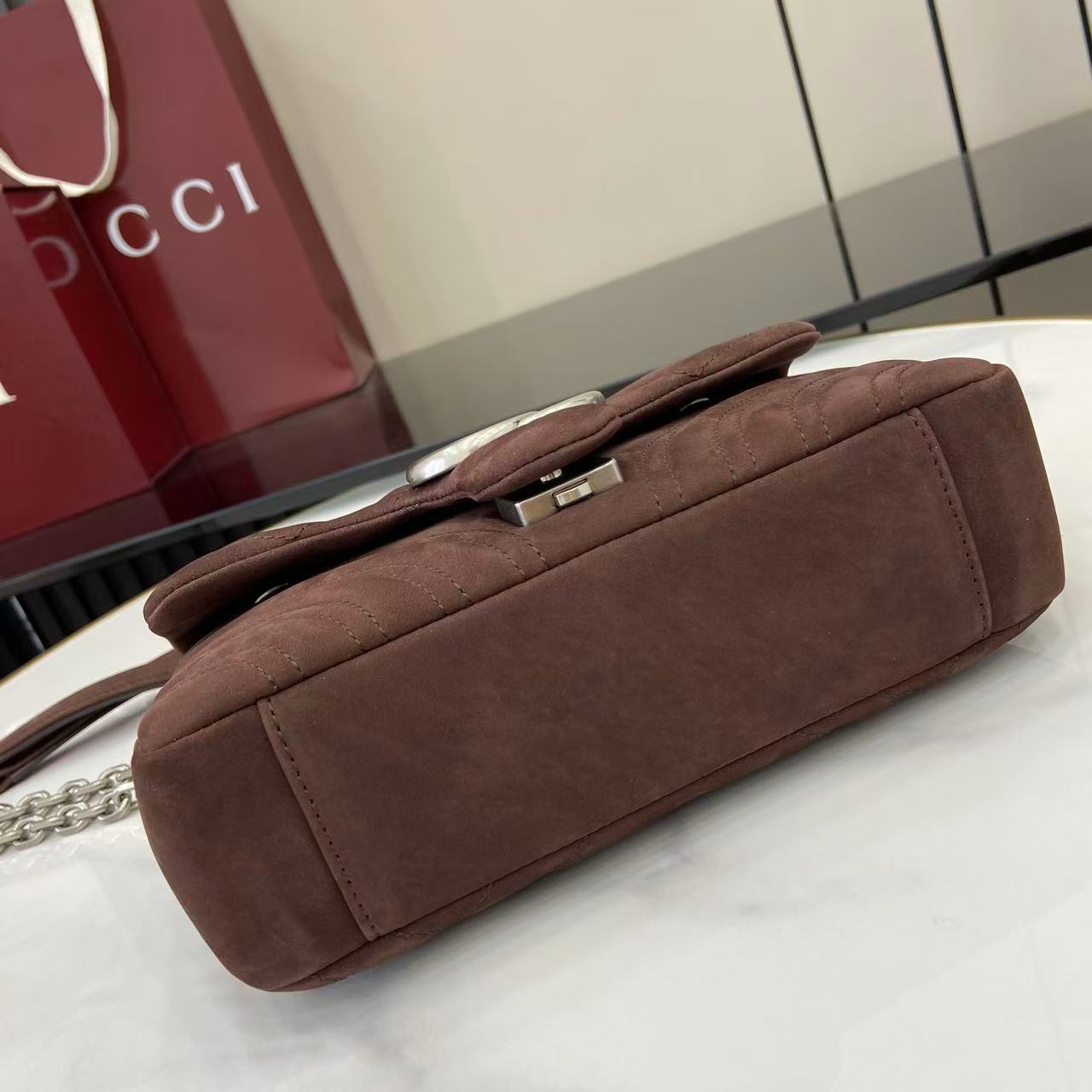 GUCCI 구찌 체인 핸드백 숄더백 가방 미디움