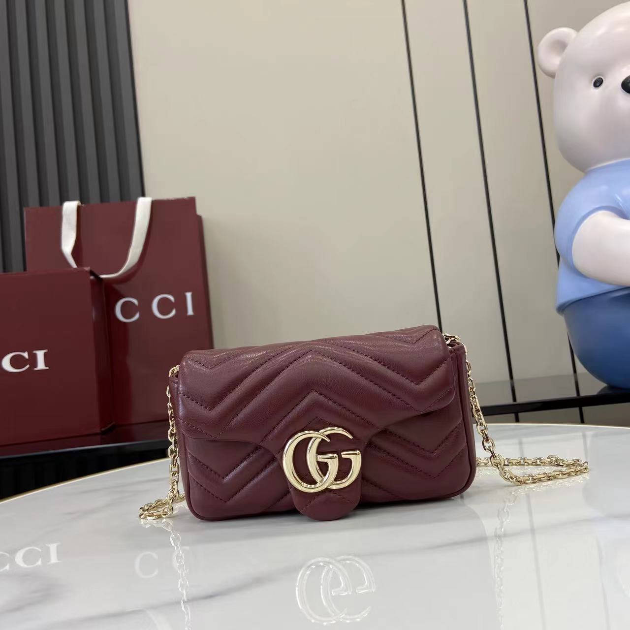 GUCCI 구찌 체인 핸드백 숄더백 가방 스몰