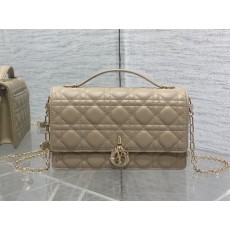 Dior CD 디올 중형 미디움 진주 체인 클러치백 가방