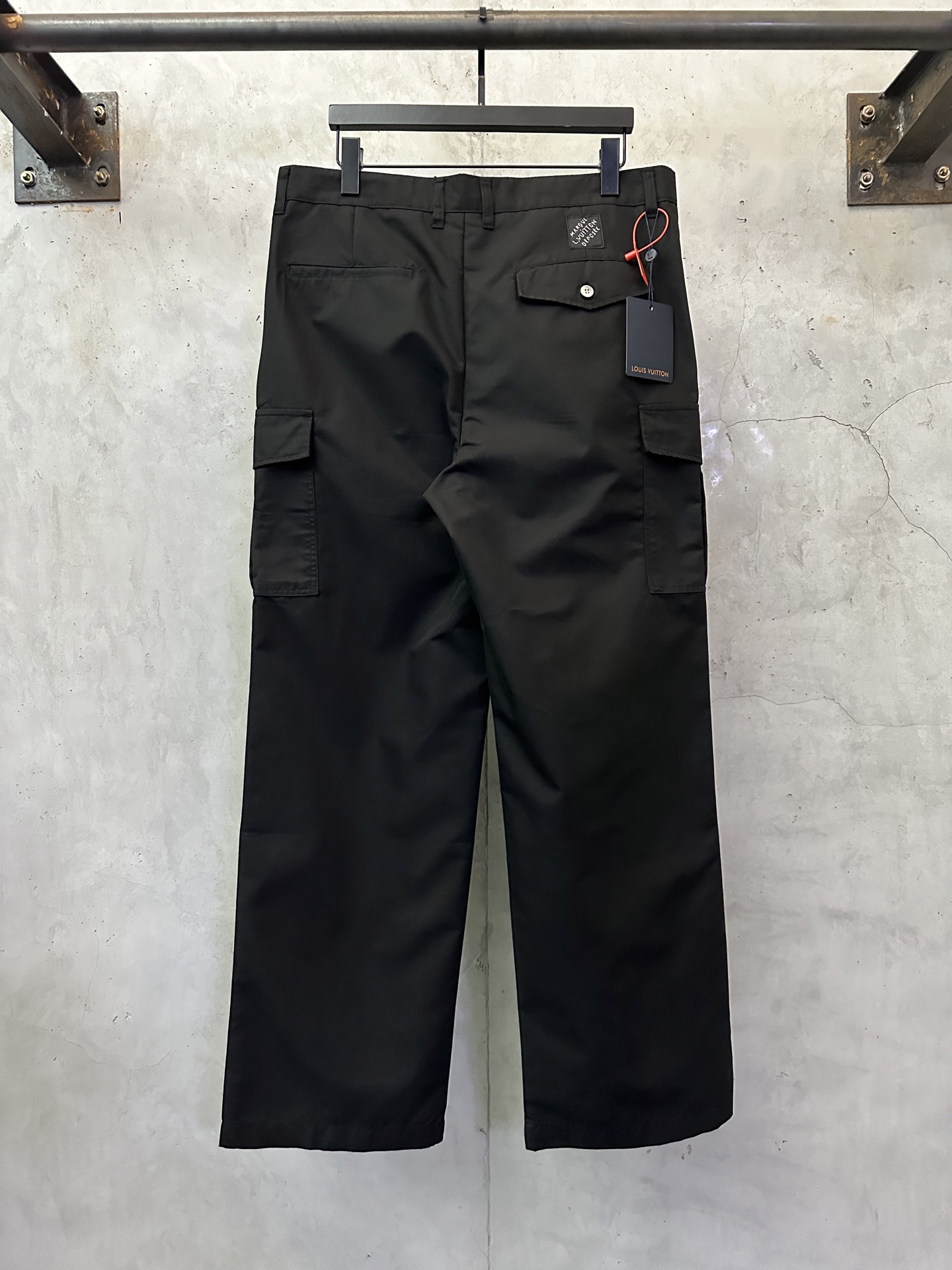 LOUIS VUITTON LV 자수 남여 공용 카고 팬츠 바지 의류