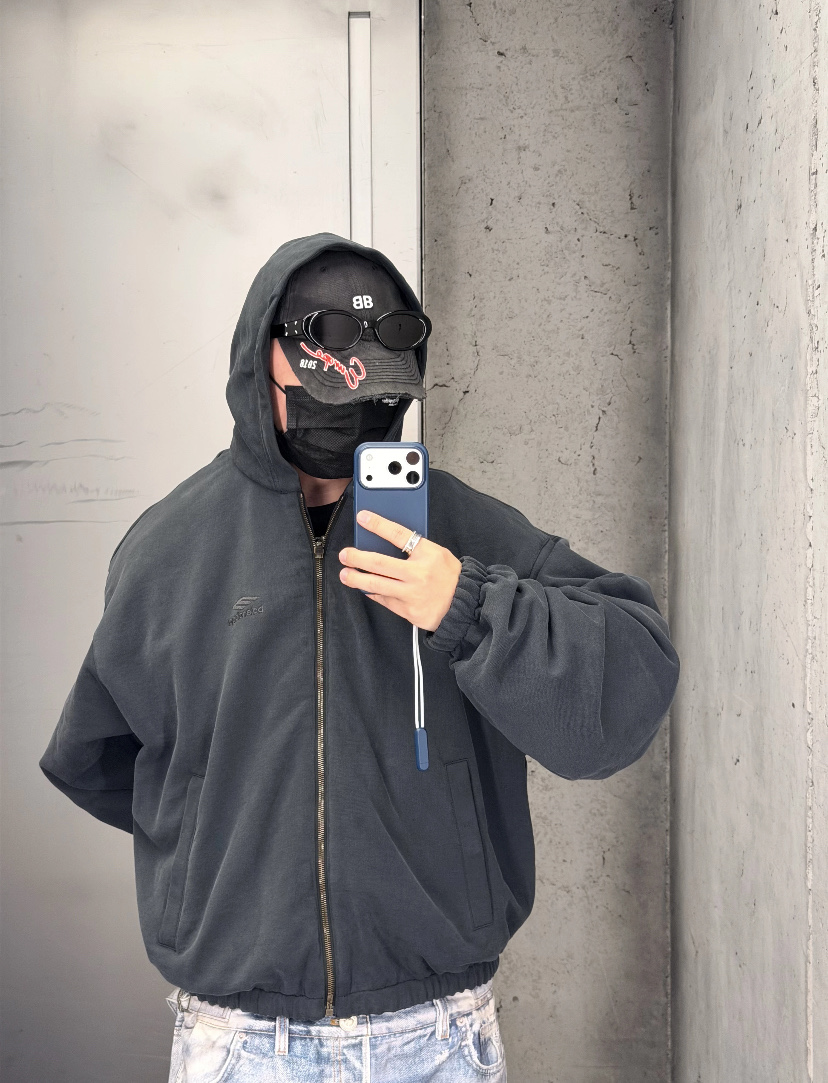 Balenciaga 발렌시아가 블랙·레드 배색 리버시블 후드 집업 자켓 재킷 의류