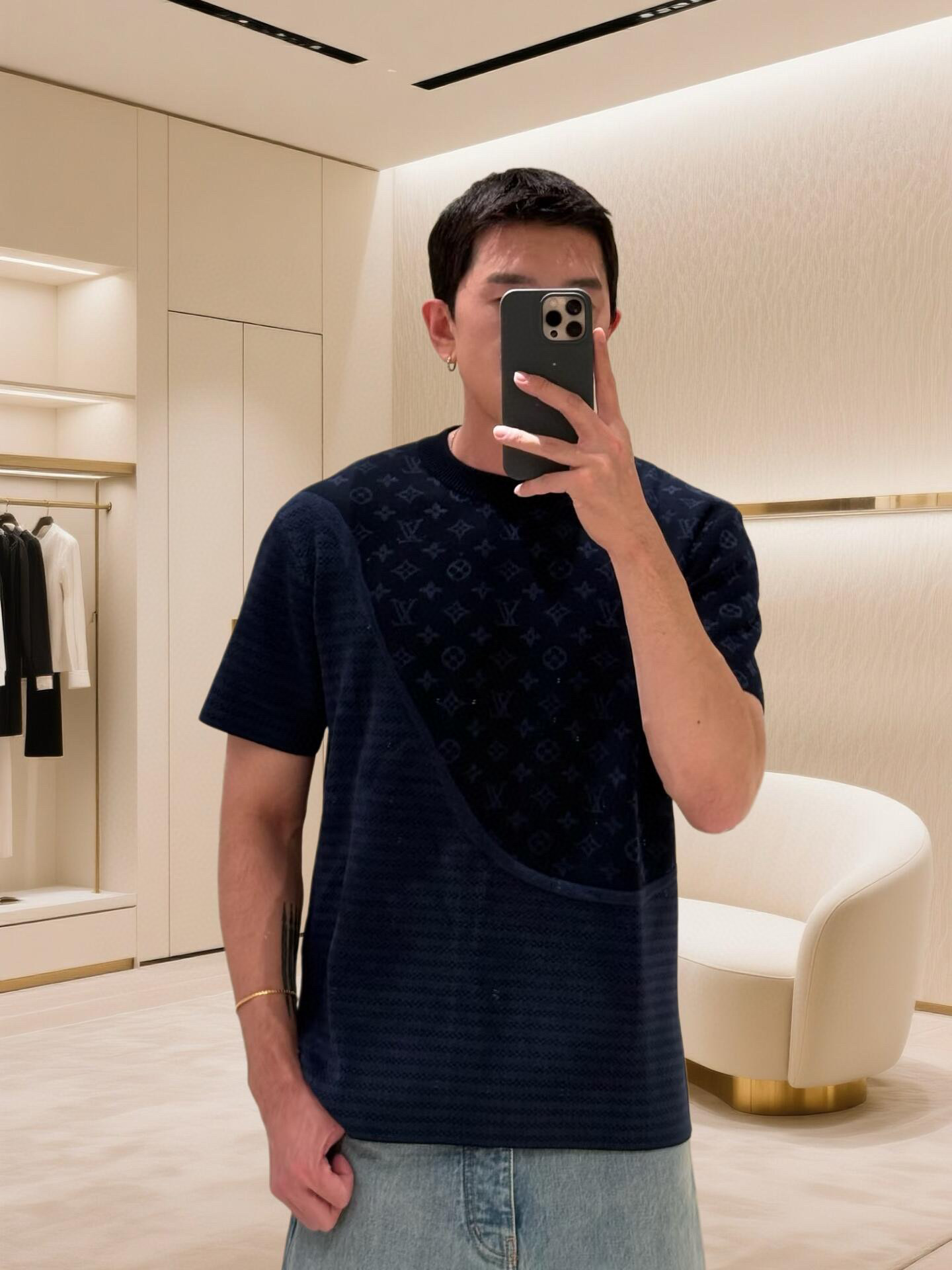 LOUIS VUITTON LV 루이비통 자카드 로고 니트 반팔 티셔츠 의류