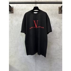 VALENTINO 발렌티노 빅 V 레터링 프린트 반팔 티셔츠 의류