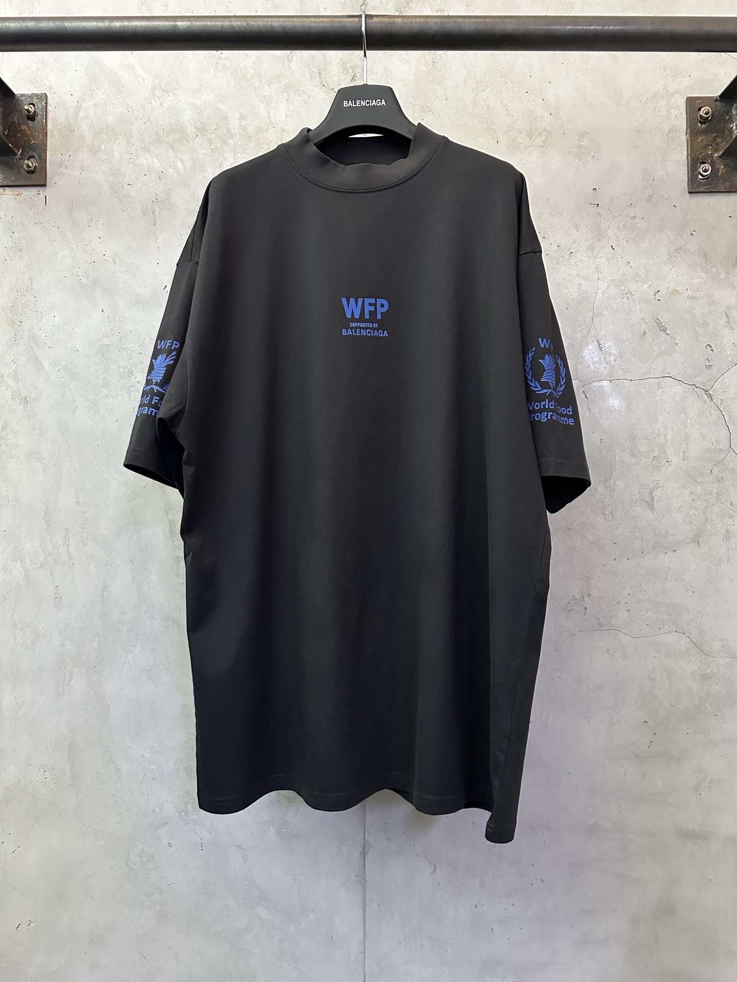 Balenciaga 발렌시아가 WFP 콜라보 프린트 반팔 티셔츠 의류