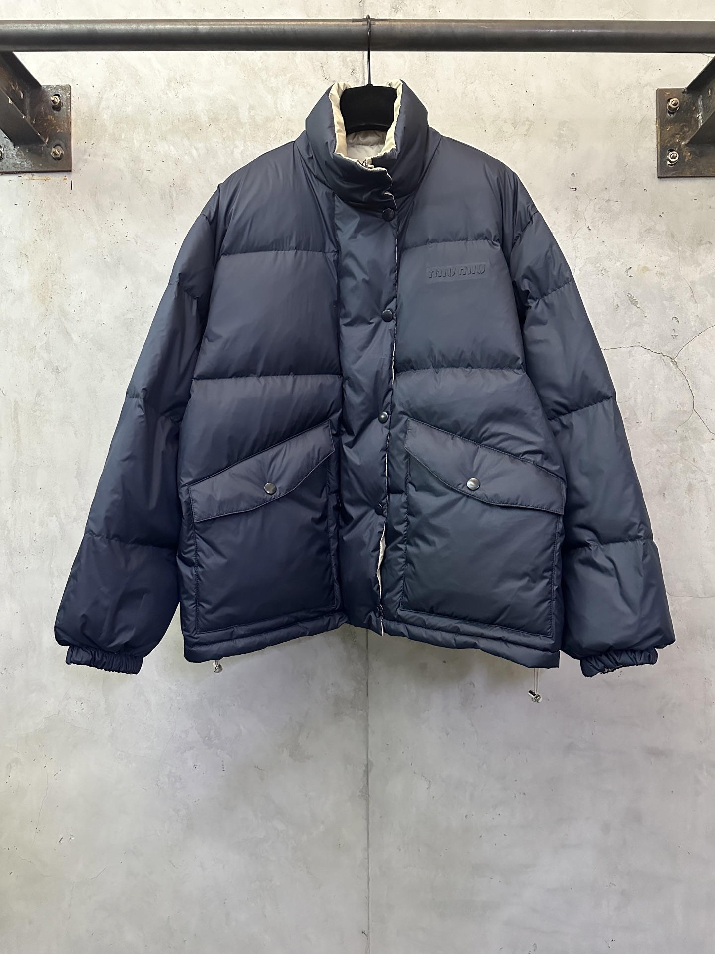 MIUMIU 미우미우 더블페이스 하이넥 로고 집업 다운 패딩 재킷 의류