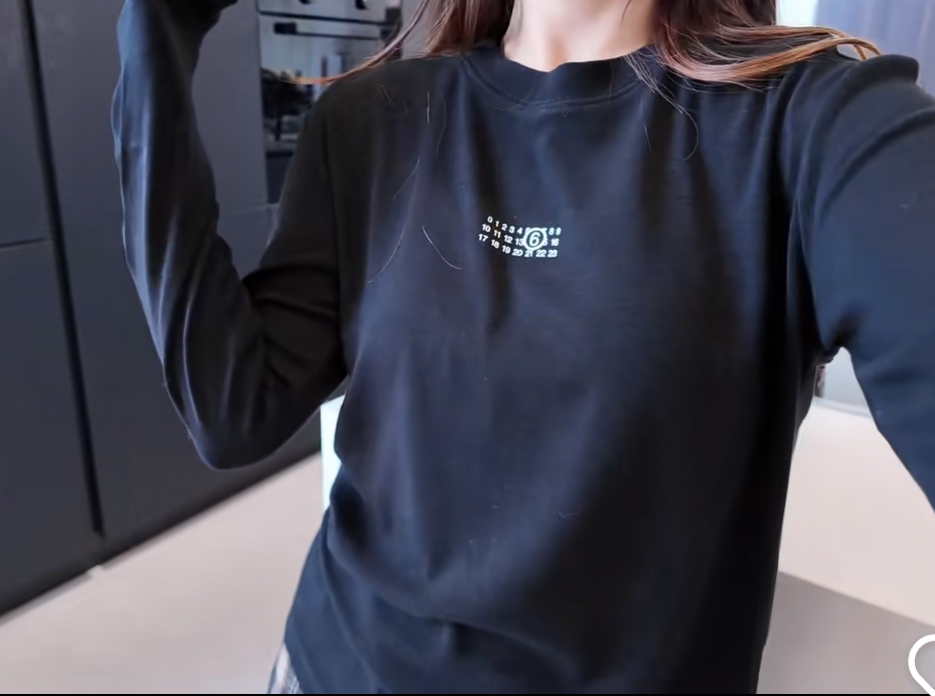 Martin Mariela MM6 마틴 메종 마르지엘라 캘린더 프린트 맨투맨 티셔츠 의류