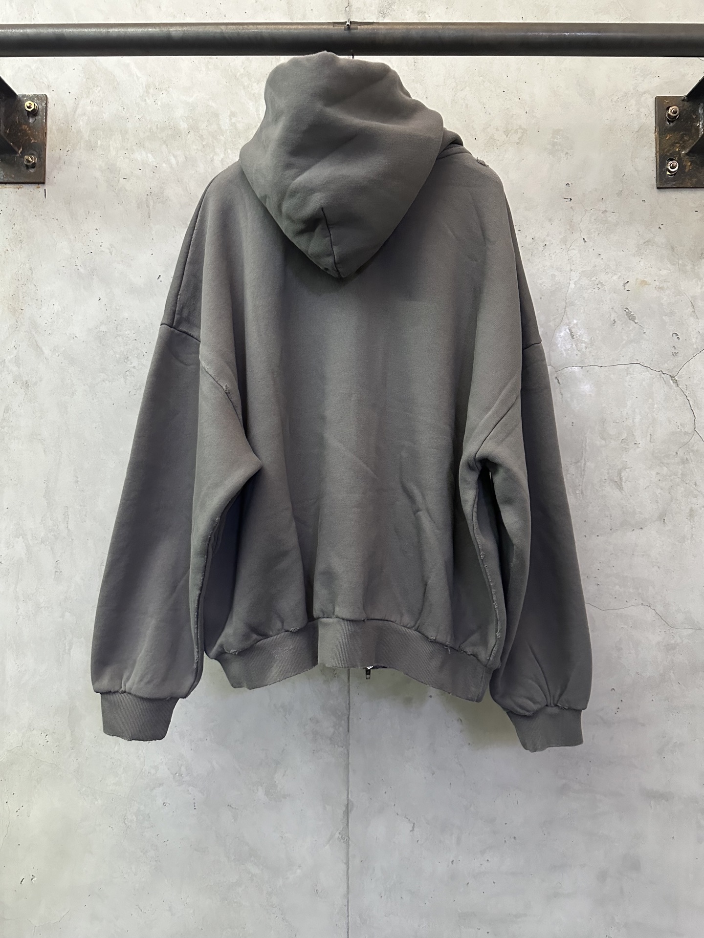 Balenciaga 발렌시아가 HUMAN BEING 시리즈 패치 장식 후드 집업 자켓 의류