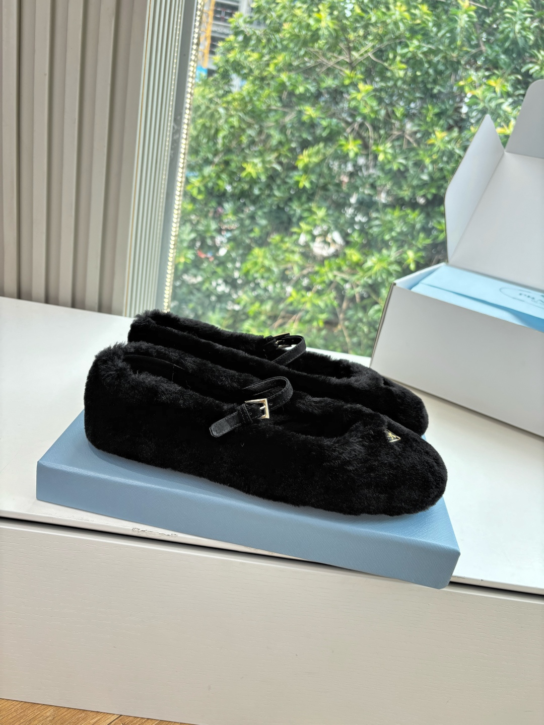 PRADA 프라다 로퍼 신발